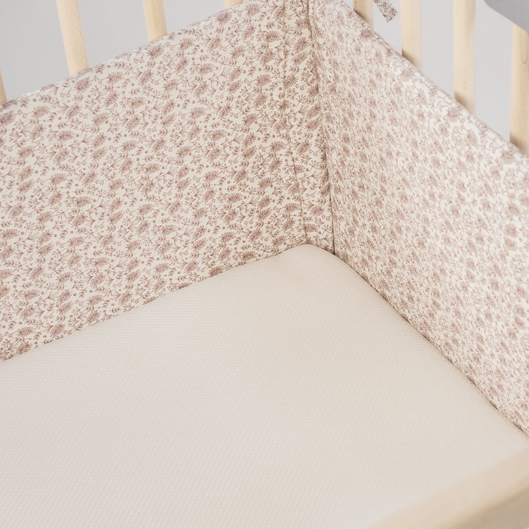 En Casa Walking Mum Protector Cuna 120X60 Cm Gala Cerise multicolor para bebe