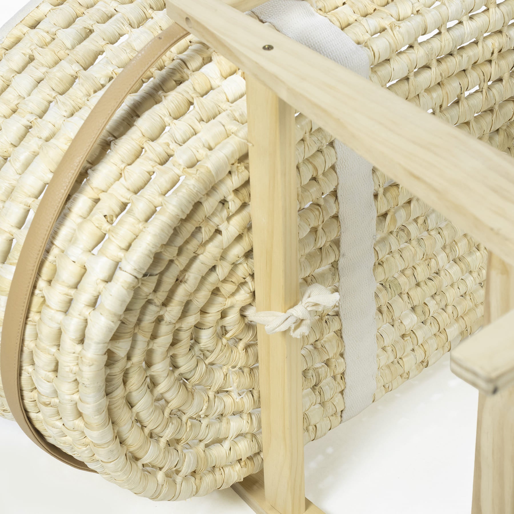 En Casa Walking Mum Soporte Moisés Mimbre Balancín Madera Natural beige para bebe