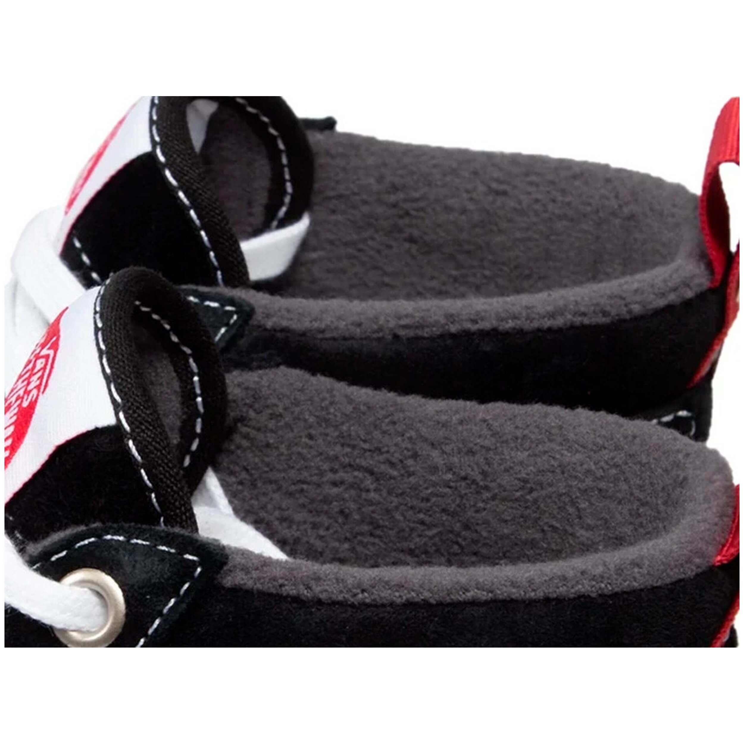 Imagen del producto con referencia VN0A5HZY6BT1-BLK