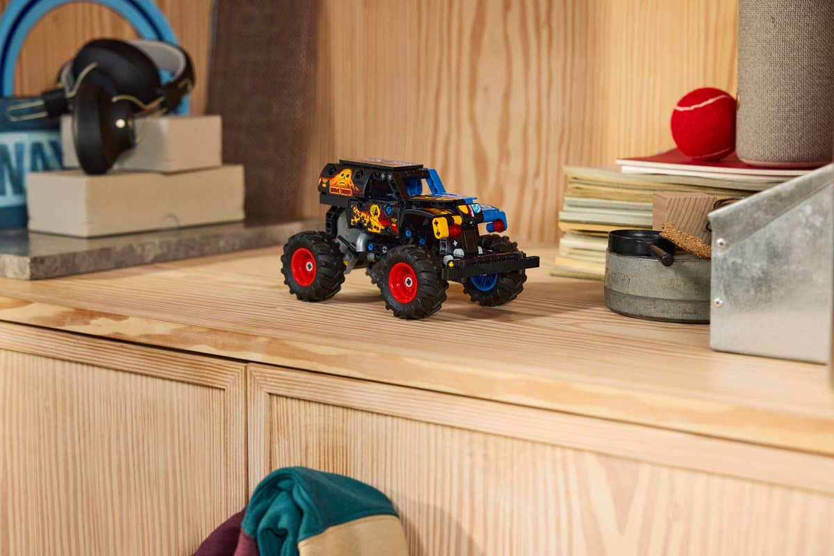 Construcciones Y Puzzles Lego Monster Jam Grave Digger Fuego Y Hielo negro para niños