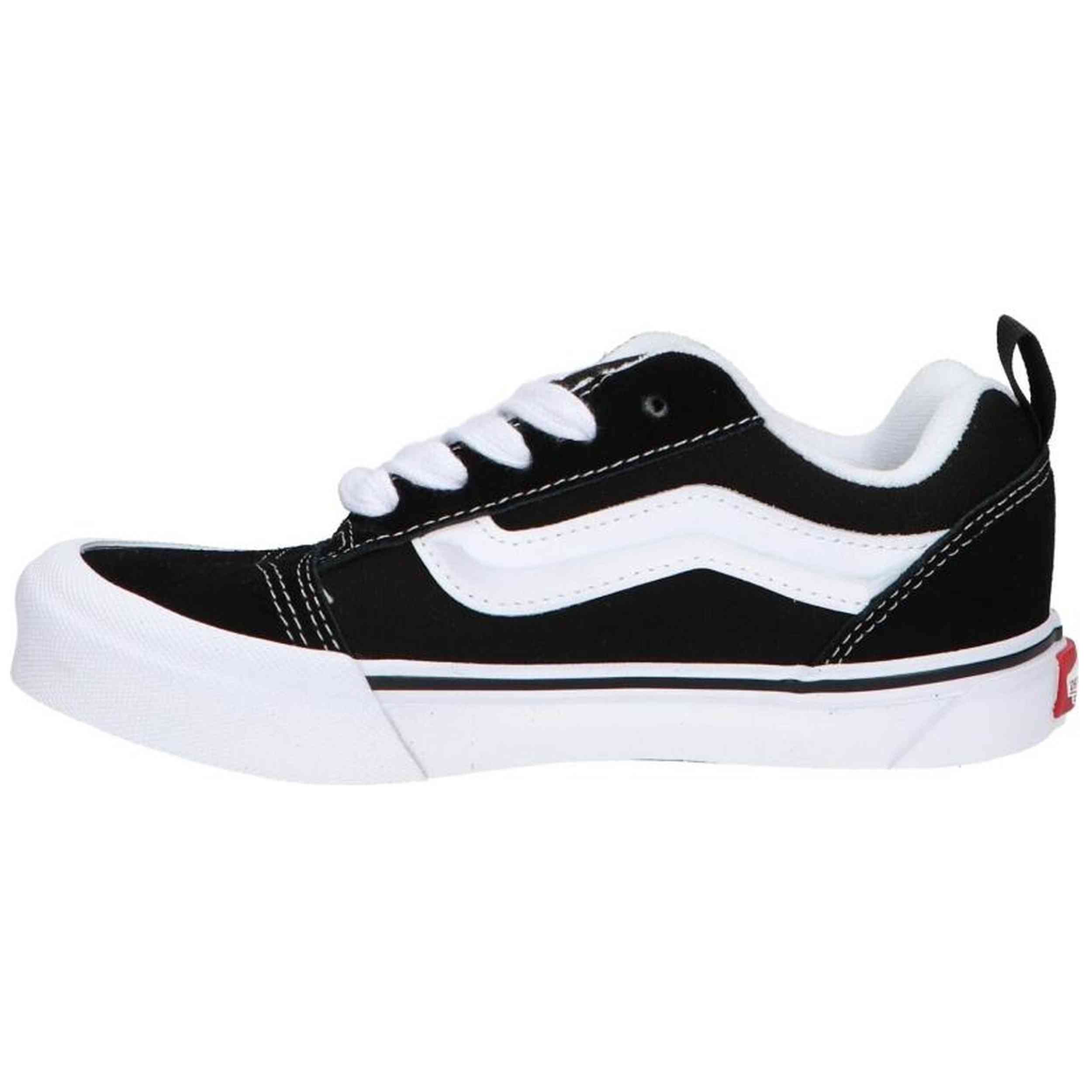 Imagen del producto con referencia VN000CYU6BT1-BLK