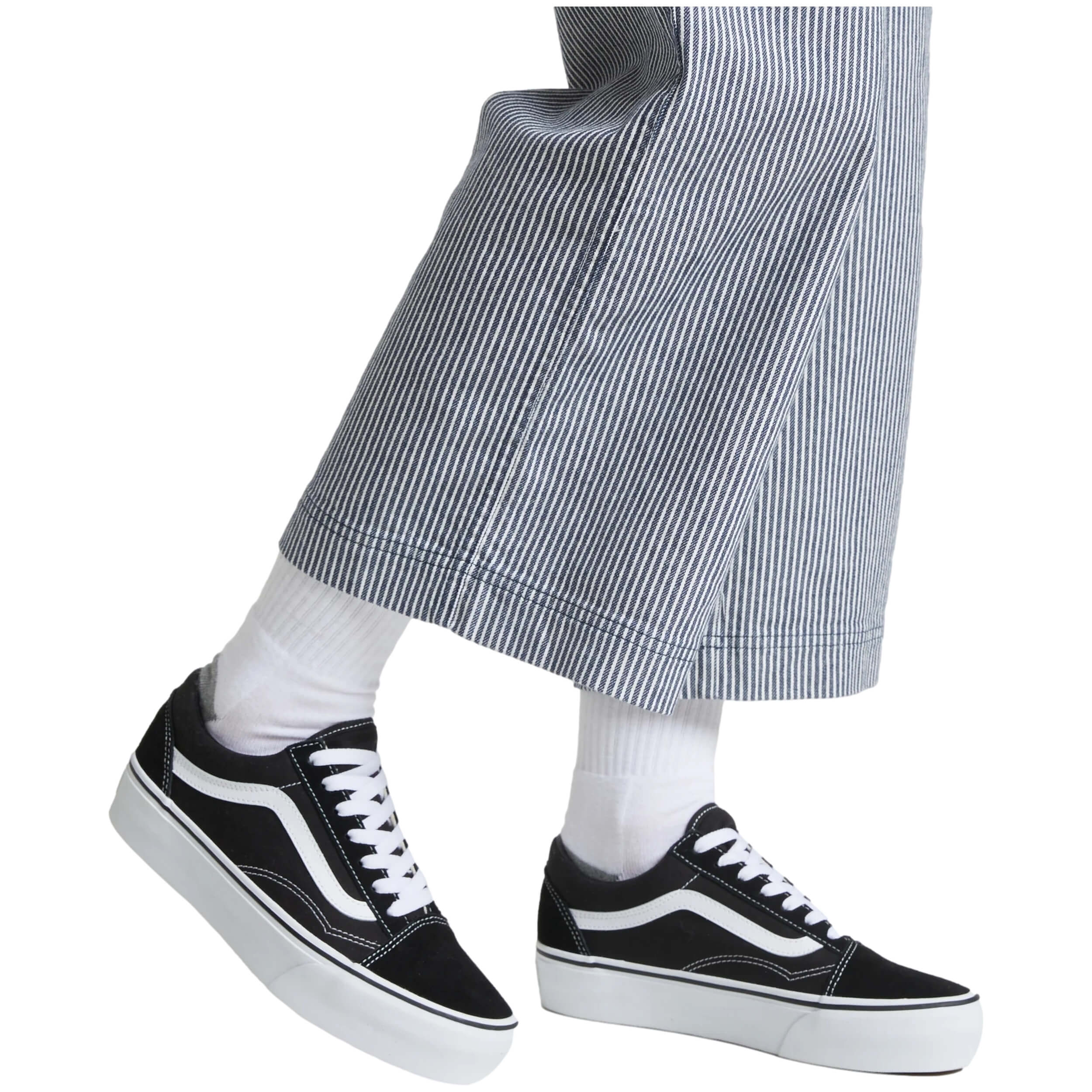 Imagen del producto con referencia VN0A3B3UY281-BLK