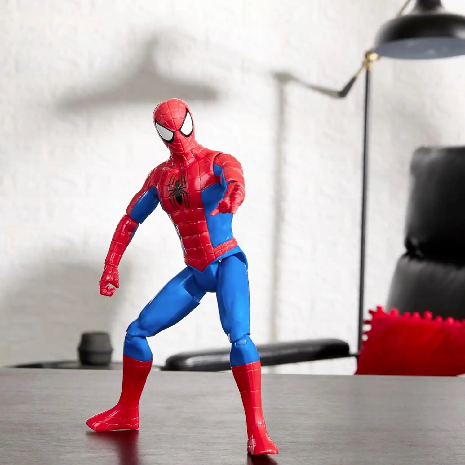 Figuras Y Minimundos Hasbro Spiderman Clasico multicolor para niños